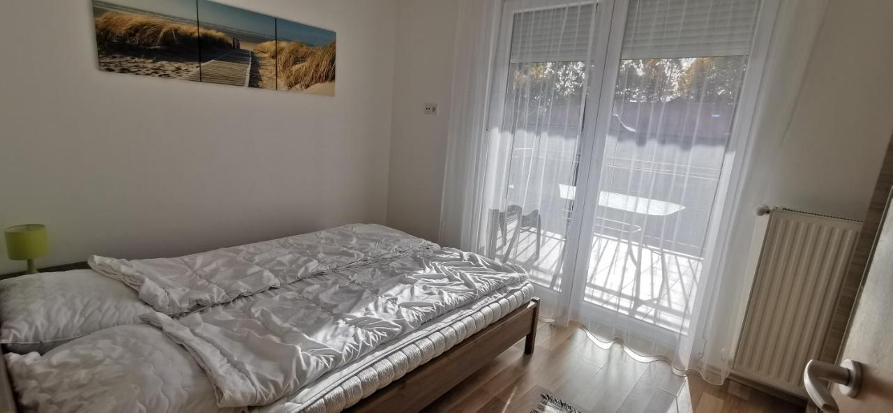 Vivi Wellness Apartman Leilighet Siófok Eksteriør bilde